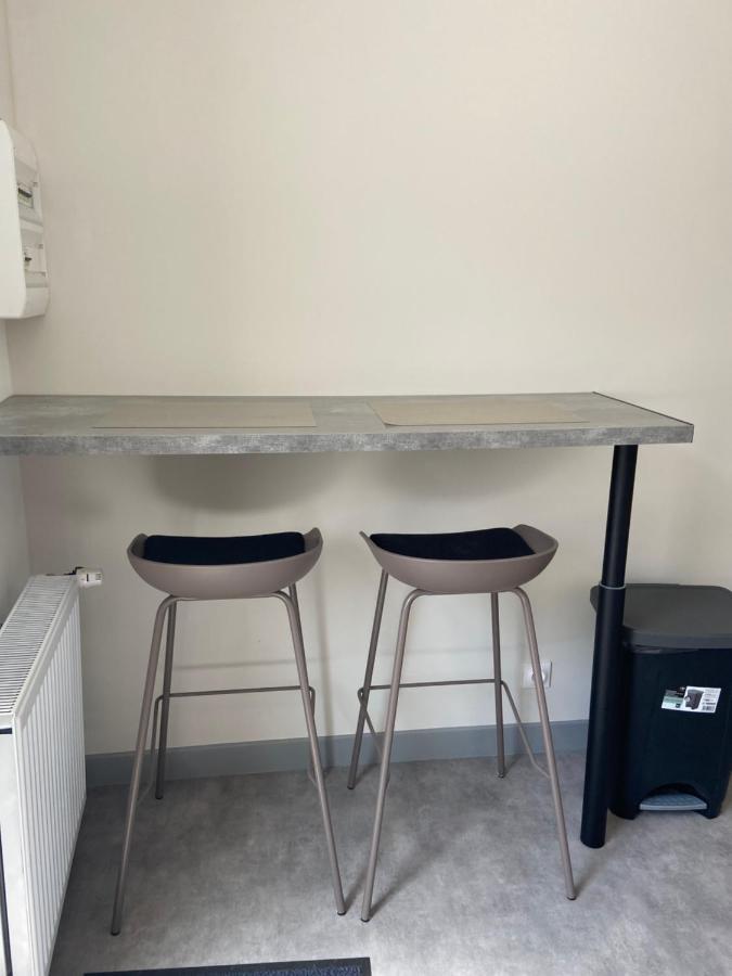 Le Studio - Logement Entier A Deols Lägenhet Exteriör bild