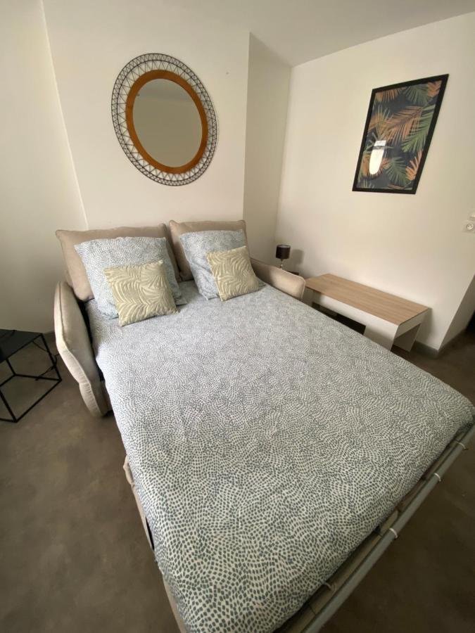 Le Studio - Logement Entier A Deols Lägenhet Exteriör bild